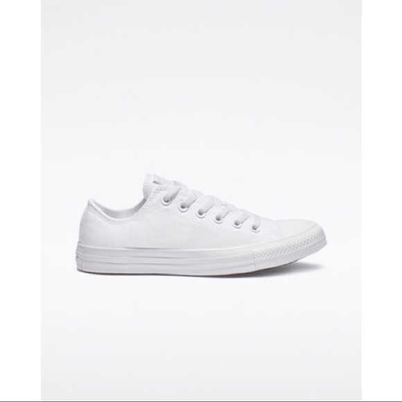 NWT UNISEX CONVERSE CHUCK TAYLOR ALL STAR LOW TOP